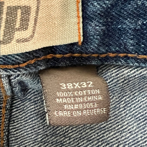 Urban Pipeline Relaxed Fit Blue Jeans - Picture 8 of 8